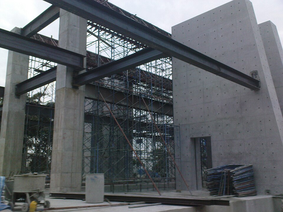 Construccion de una vivienda con planos